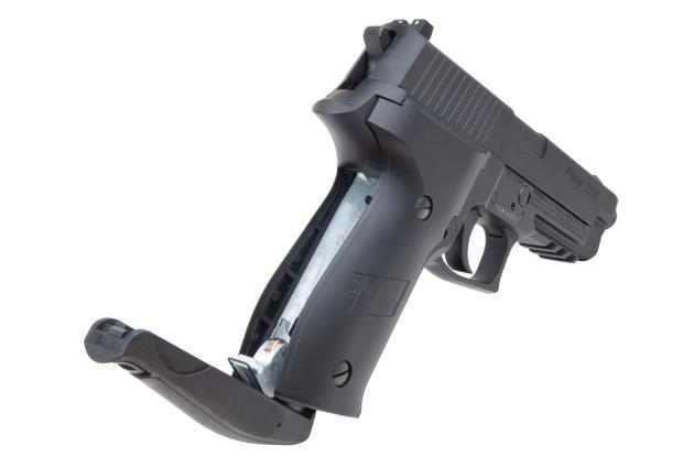 Réplique pistolet à ressort SIG SAUER P226 culasse métal 0,5J